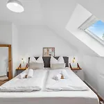 Appartement - 73m2-boxspringbett-neu Renoviert-kueche-sehr Ruhig Bochum