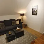 Appartement - 73m2-boxspringbett-neu Renoviert-kueche-sehr Ruhig