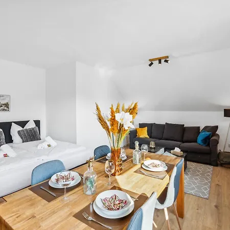 Chalet-klimatisiert-boxspringbett-renoviert-kueche-sehr Ruhig Appartamento Bochum
