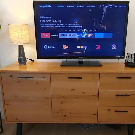 - 73m2-boxspringbett-neu Renoviert-kueche-sehr Ruhig