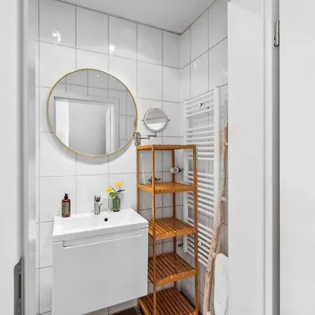 - 73m2-boxspringbett-neu Renoviert-kueche-sehr Ruhig Lejlighed Bochum