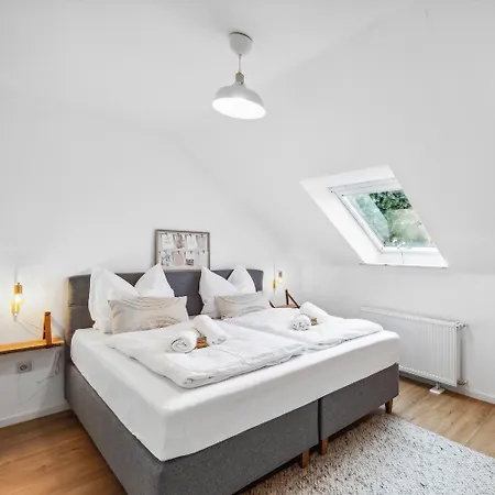 Citychalet- 73m2-boxspringbett-neu Renoviert-kueche-sehr Ruhig Apartment *